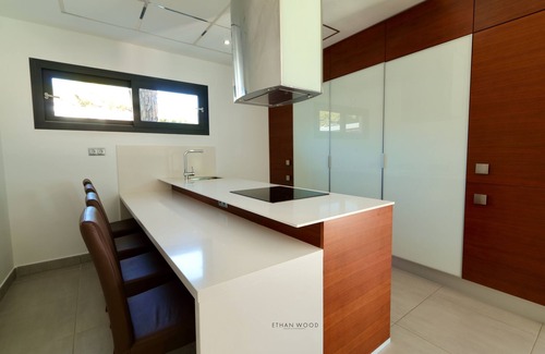 Chiclana de la Frontera Chalet De Esquí | Villa del Fresno con Piscina y parking