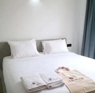 Pottuvil Division 2 Hotel | Villa Del Mar