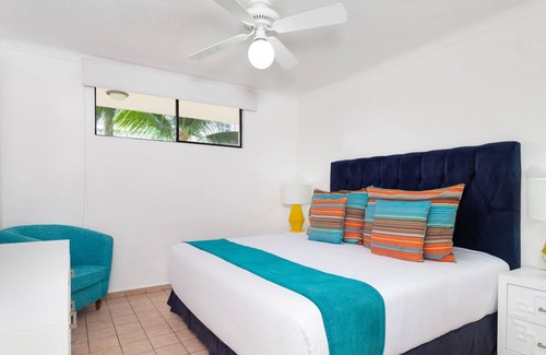 Puerto Vallarta Complejo | Villa del Palmar Resort and Spa on the beach at Banderas Bay. Close to downtown.