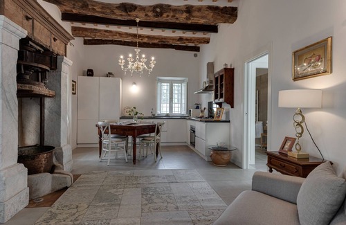 Santa Maria del Giudice Casa | Villa Del Papa