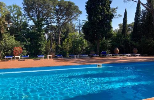 San Baronto Complejo | Villa del Parco in Tuscany