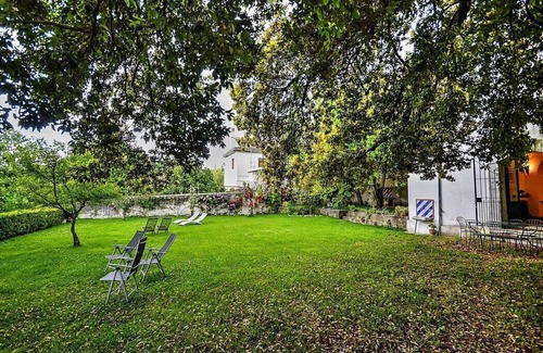 Calvanico Villa | Villa delle Signorine: Una elegante y acogedora villa de tres pisos situada en una zona tranquila.