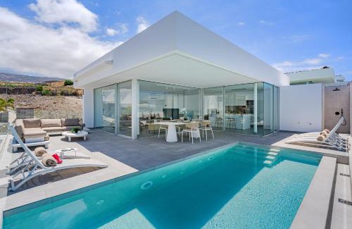 Callao Salvaje Villa | Villa Deluxe 3- Casangular by Upper