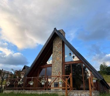 Hoçë e Qytetit Apartamento | Villa deluxe n'Bjeshkë