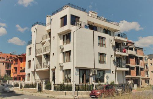 Nessebar Apartamento | Villa Denta