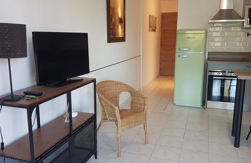Bormes-Les-Mimosas Casa | Very nice air-conditioned rental 5 minutes from the sea with swimming pool and private parking.