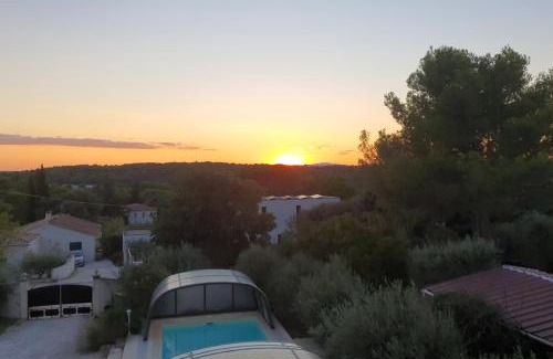 Aubais Cama Y Desayuno | Villa des masques