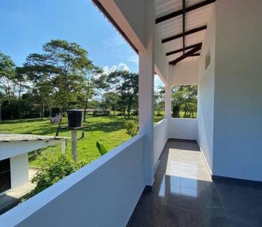 Apiay Villa | Villa Dhara