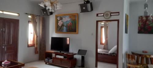 Parongpong Villa | Villa Dinar Garden Lembang