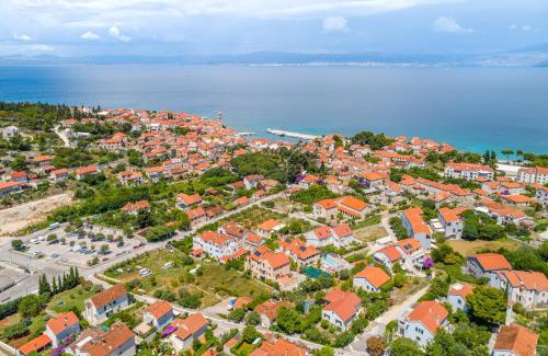 Sutivan Apartamento | Villa Dinka