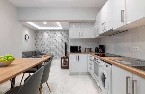 Petaloudes Apartamento | Villa Divina