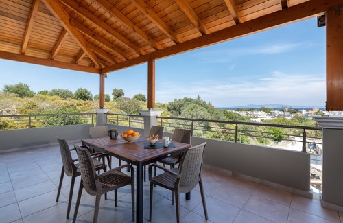 Petaloudes Apartamento | Villa Divina