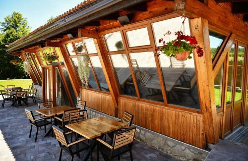 Laktasi Villa | Villa Djuric
