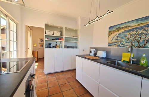 Calicas Villa | Villa Doce Vida con piscina, magníficas vistas al mar, a minutos de la playa