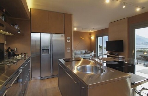 Fiumelatte Apartamento | Villa Dolce Fontana