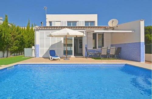 Son Serra de Marina Chalet De Esquí | Villa Domus