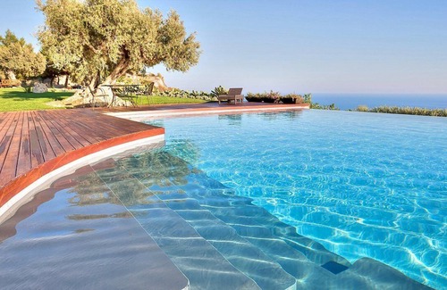 Licata Apartamento | Villa Donzella, fully refundable with voucher*: An elegant and welcoming apartment that is part of a villa which faces the sun and the sea, with Free WI-FI.