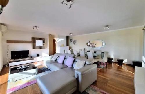 Imaculado Coracao de Maria Casa | Villa dos Saltos - Sea View, Parking, AC & Barbecue