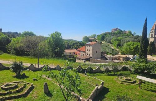 Kastel Apartamento | Villa DTS3