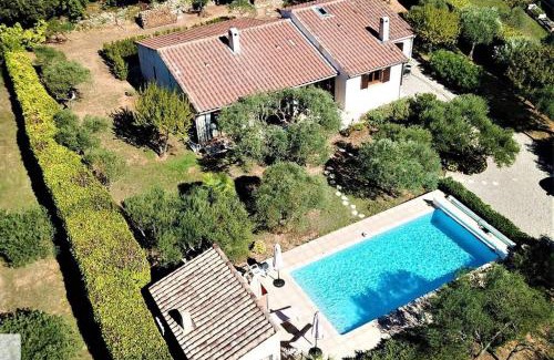 Regusse Villa | VILLA DU VERDON VAR PROVENCE avec piscine et jardin - private