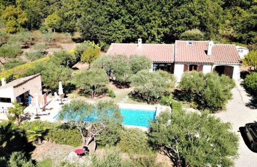 Regusse Villa | VILLA DU VERDON VAR PROVENCE avec piscine et jardin - private
