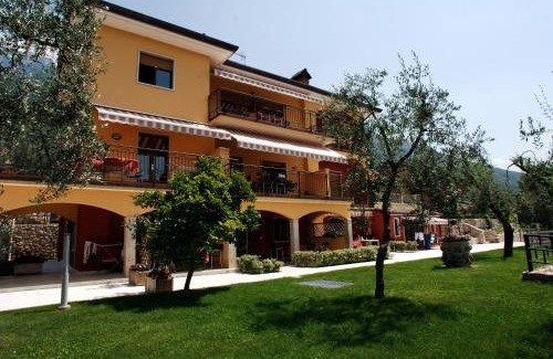 Assenza Apartamento | Villa Due Leoni - Residence