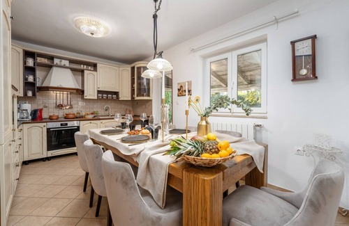 Gulici Villa | Villa Duga in Poreč for 12 people with sea view & only 1,2 km from beach