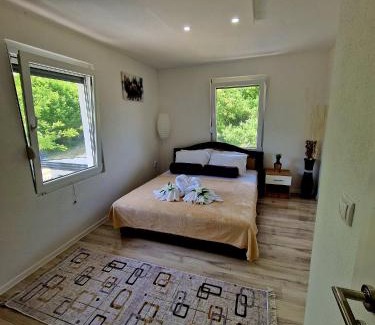 Bihac Villa | Villa Eda