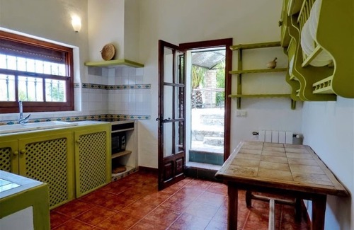 Montecorto Villa | Villa "El Cortijo" con vistas a la montaña, piscina privada, terraza, A/C y Wi-Fi