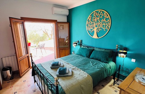 Cómpeta Cama Y Desayuno | Villa El Dorado B&B and Wellness