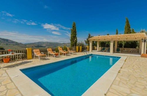 Montefrio Villa | Villa el Establo Montefrio by Ruralidays