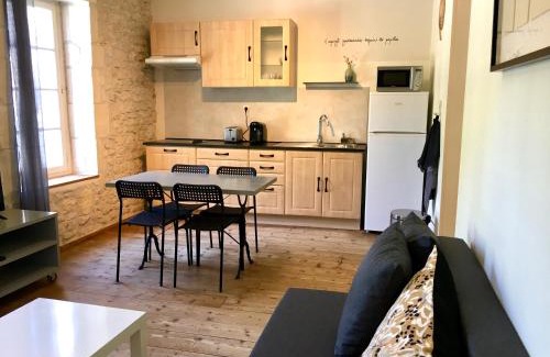 Saint-Jean-d'Angely Apartamento | Villa Elda