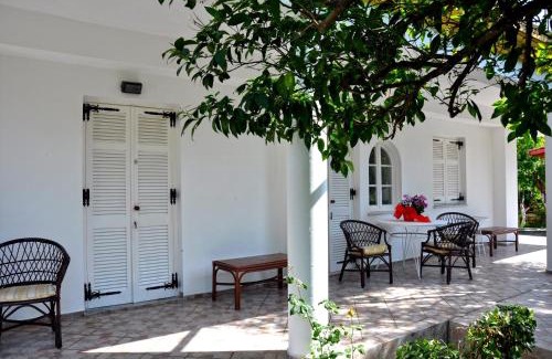 Dassia Apartamento | Villa Elena Studios