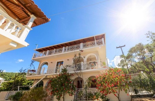 Alikanas Apartamento | Villa Eleni -First Floor Apartment - Newly renovated apartment
