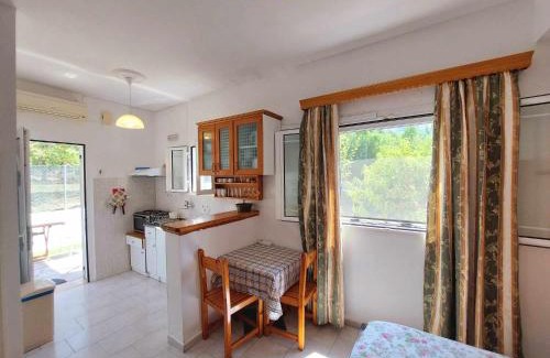 Agios Gordios Apartamento | Villa Eleni (Studio 2) Fully equiped, near the sea