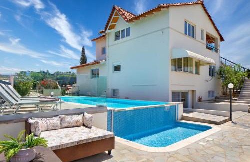Akrotiri Villa | Villa Elihrisos
