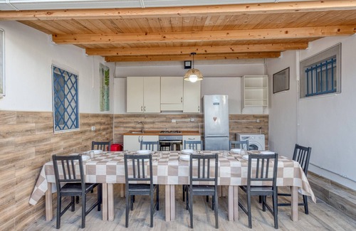 Torre San Giovanni Villa | Villa 'Emanuele Con Piscina' con piscina privada, jardín privado y aire acondicionado