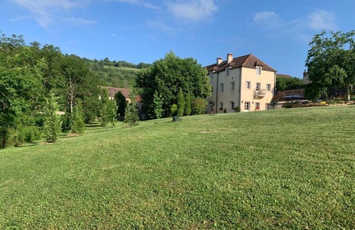 Mavilly-Mandelot Cama Y Desayuno | Villa Emma