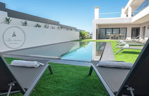 Montes de Alvor Villa | Villa Emma - Villa de lujo de 5 dormitorios con piscina y jacuzzi Alvor