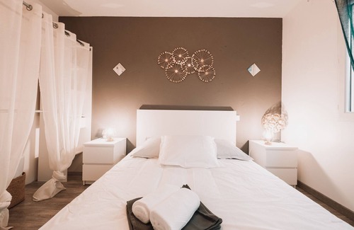 Castelnau-de-Montmiral Casa | Villa en Campagne Avec Grand Jardin & Spa