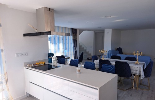 Seixal Villa | Villa Encantada with pool