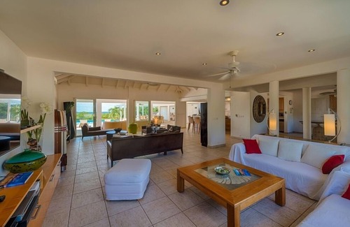Les Terres Basses Villa | Villa Encore | Near Ocean - Located in Wonderful Terres Basses with Private Pool