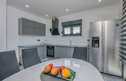 Garica Villa | Villa Enie with Private Pool