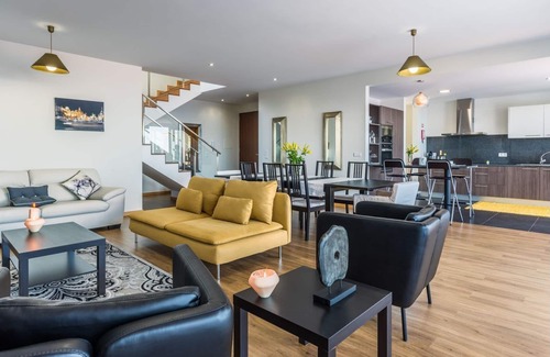 Prazeres Casa | Villa Enjoy - The Name Says it All