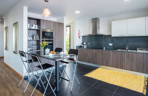 Prazeres Casa | Villa Enjoy - The Name Says it All