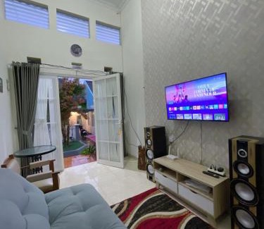 Oro Oro Ombo Casa | Villa ERICK Batu dekat Jatimpark 2