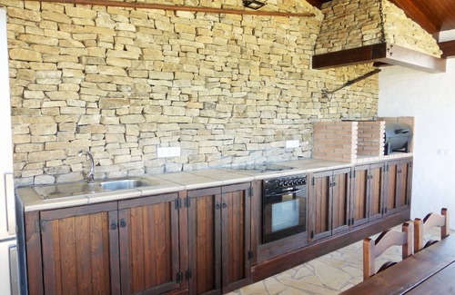 La Coquina Chalet De Esquí | Villa Alazan es una bonita finca con piscina privada para 16 personas.