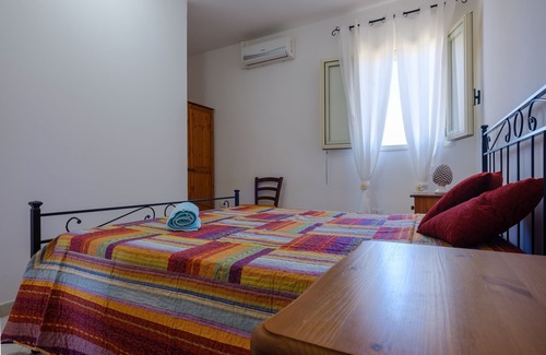 Torre Specchia Ruggeri Villa | Villa Esperanza Torre Specchia cerca de la playa con jardín y terraza