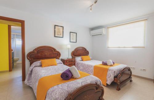 Buger Casa | Villa Es Puig