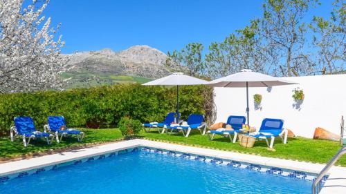 Antequera Casa | Villa Paqui Villanueva de la Concepción by Ruralidays